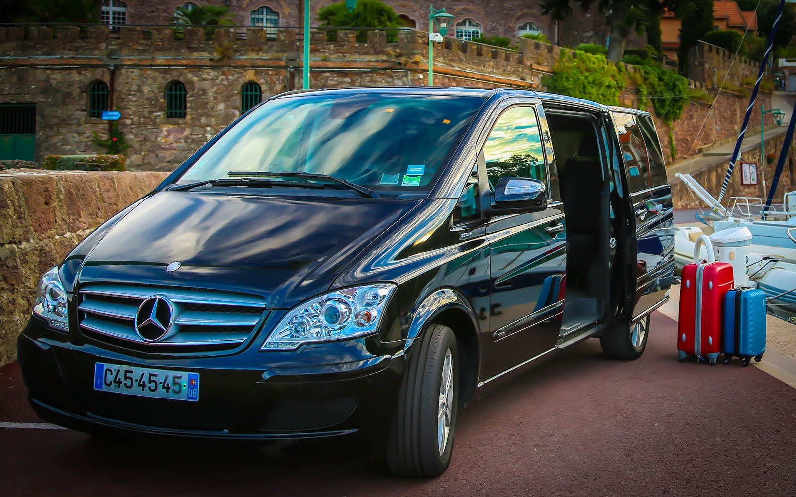 Трансфер из аэропорта в Париж