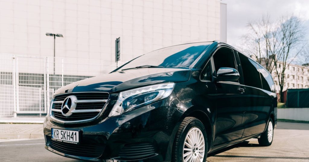 Трансфер из аэропорта Варшавы