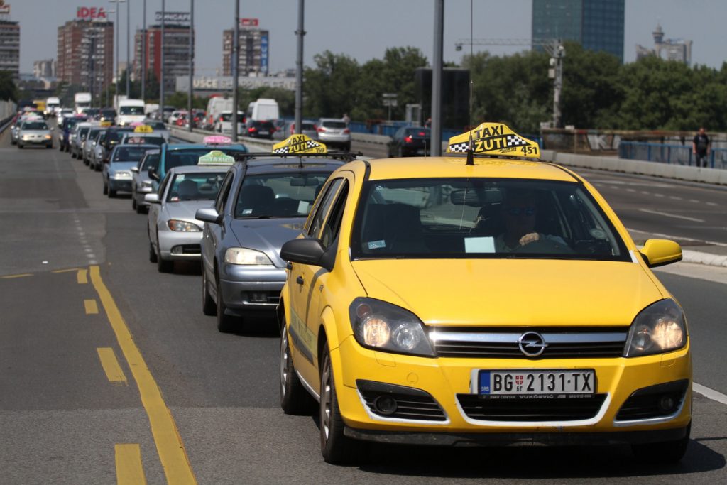 Такси из аэропорта Белграда