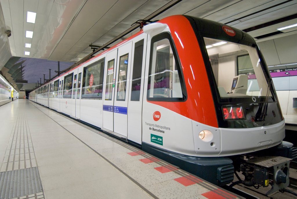 Метро из аэропорта в Барселону