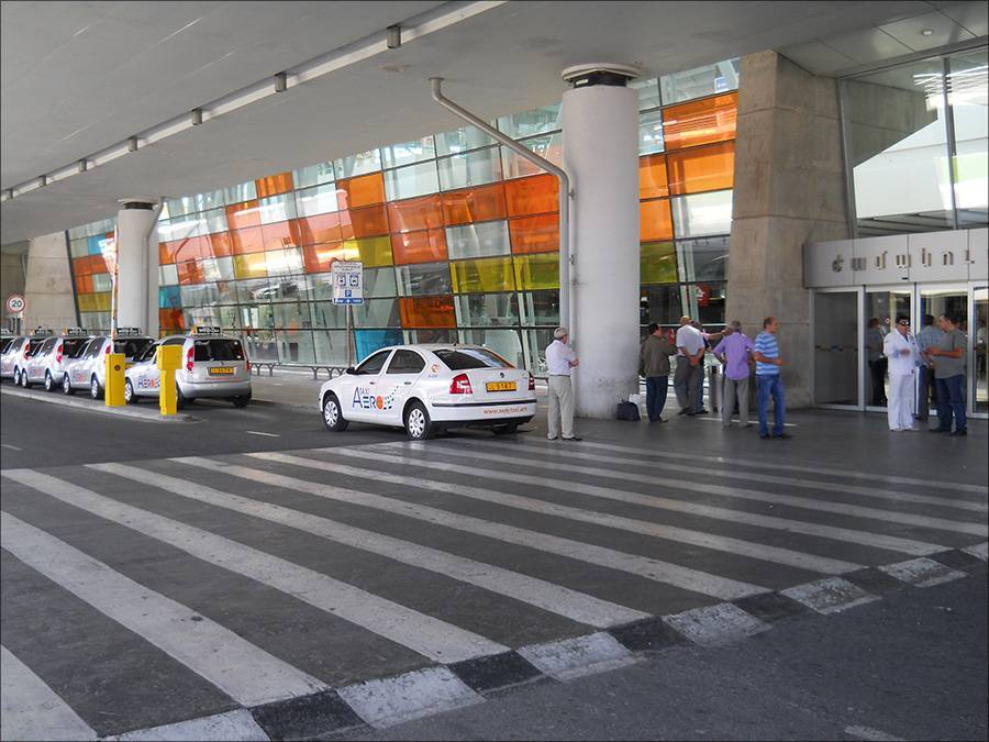 Такси в аэропорту Еревана Звартноц