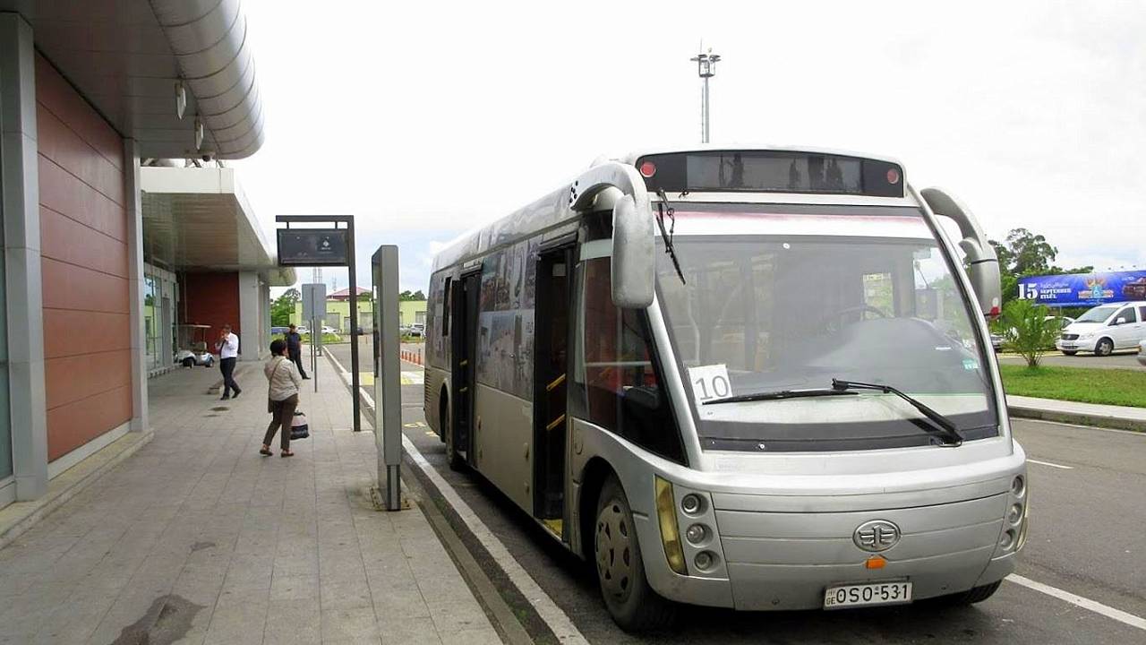 Автобус из аэропорта Батуми